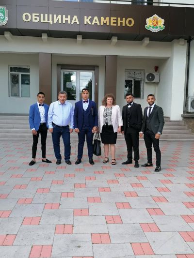Изпращане на абит. - СУ Христо Ботев - Камено